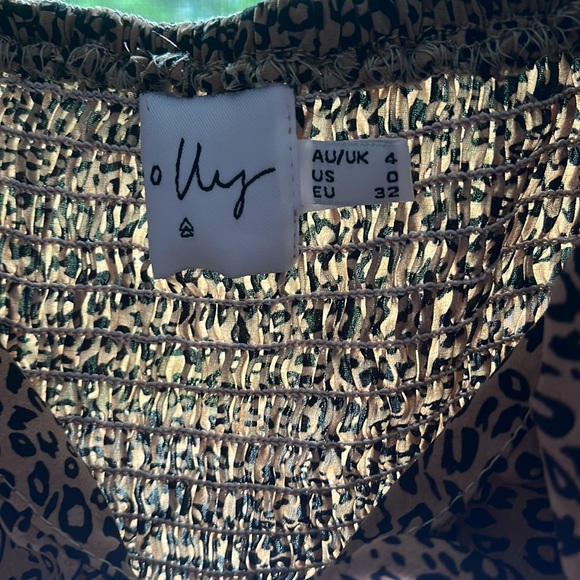 Princess Polly leopard shirt - Picture 6 of 9